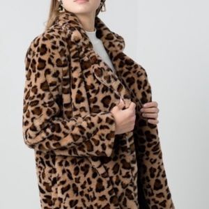 NWT Cheetah Print Faux Fur Coat